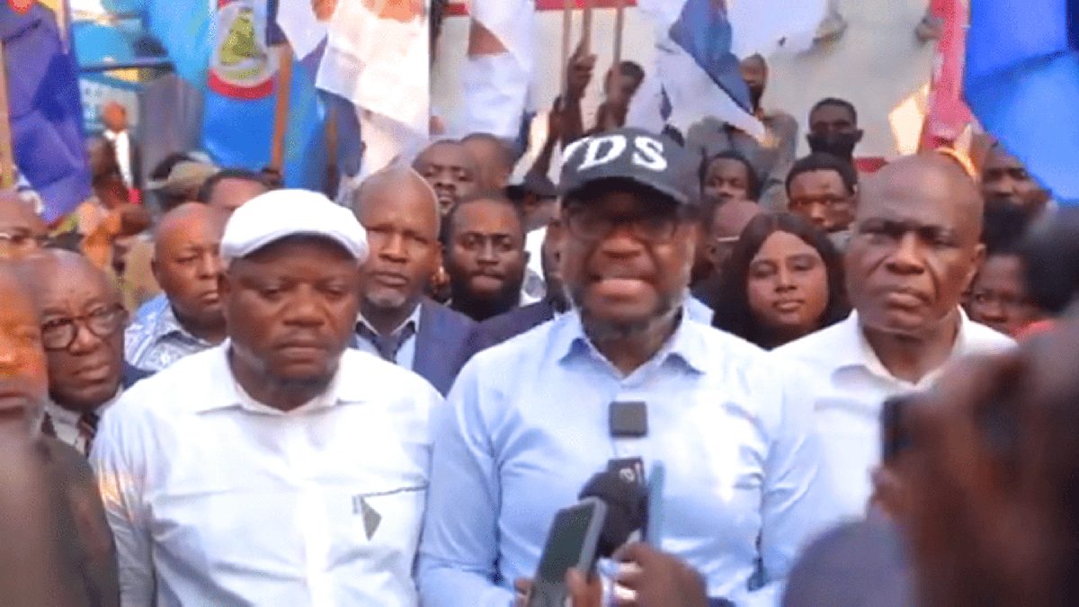 C64 : après la « ville morte », une plainte contre Tshisekedi et un sit-in au Parlement