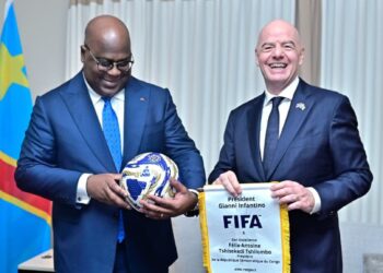 RDC : Félix Tshisekedi échange avec Gianni Infantino sur l’avenir du football congolais