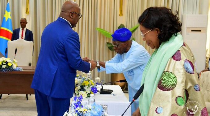 RDC – Diplomatie régionale Tshisekedi reçoit le Panel des facilitateurs de l’Union africaine pour relancer la dynamique de paix